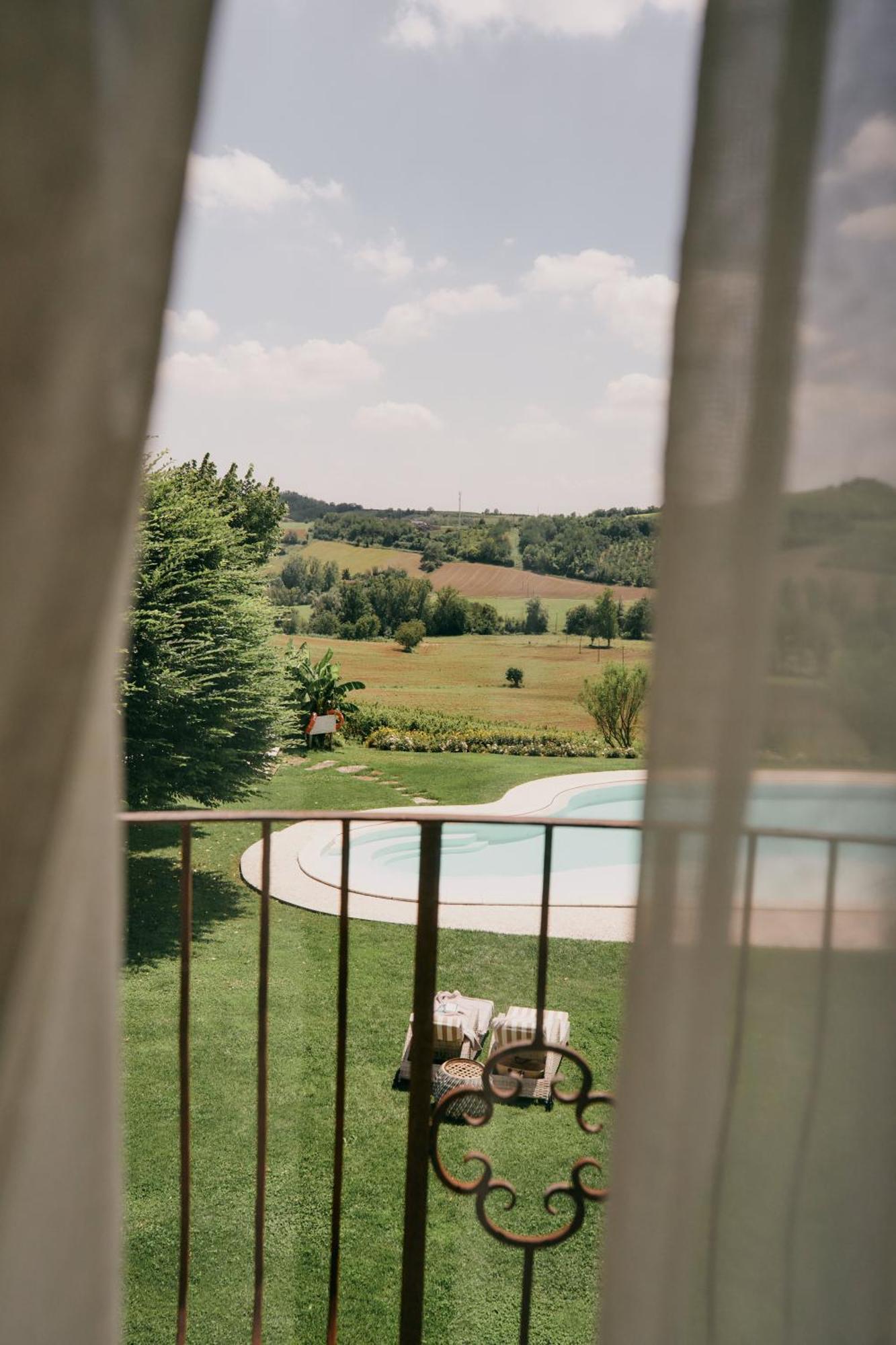Tenuta Montemagno Relais & Wines Exterior foto